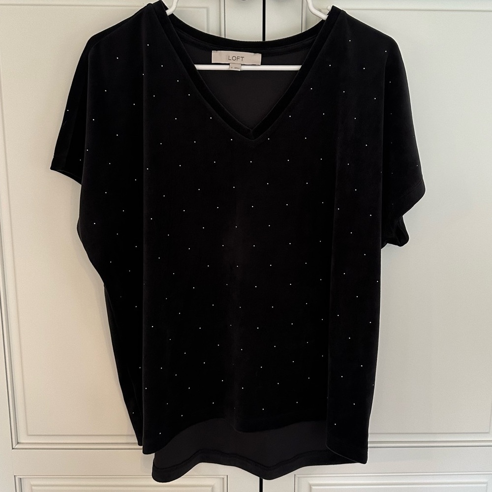 LOFT neck velour Black Short Sleeve Studded Tee-Small